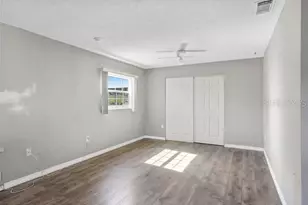 5318 17th St W, Bradenton, FL 34207 - Photo 9
