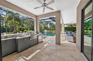 8276 Larkspur Cir, Sarasota, FL 34241 - Photo 35