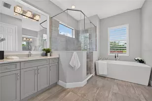 8276 Larkspur Cir, Sarasota, FL 34241 - Photo 19