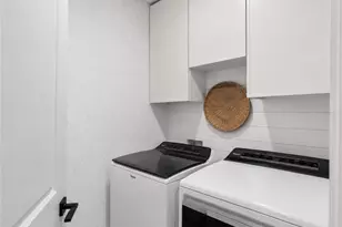 3262 Hilltop Cir, Bradenton, FL 34211 - Photo 21