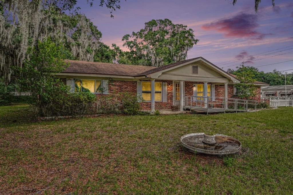 4921 Deeson Rd - 4921 Deeson Rd, Lakeland, FL 33810 Luxury Property | Jose Angel Pina