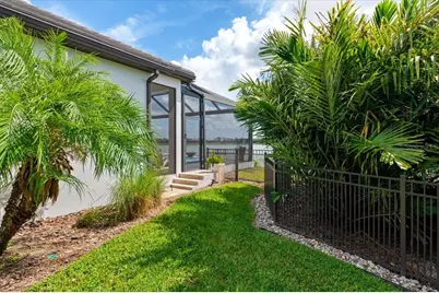 8096 Grande Shores Drive, Sarasota, FL 34240 - Photo 39