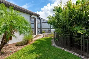 8096 Grande Shores Dr, Sarasota, FL 34240 - Photo 39
