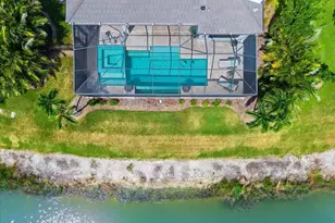 8096 Grande Shores Dr, Sarasota, FL 34240 - Photo 41