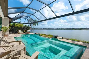 8096 Grande Shores Dr, Sarasota, FL 34240 - Photo 17