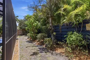 3828 Easton St, Sarasota, FL 34238 - Photo 35