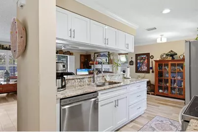 3828 Easton Street, Sarasota, FL 34238 - Photo 9