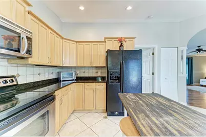 2226 Lockwood Meadows Drive, Sarasota, FL 34234 - Photo 17