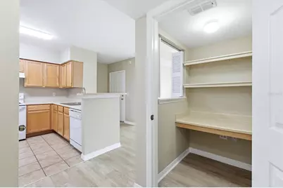 1015 Villagio Circle #202, Sarasota, FL 34237 - Photo 15