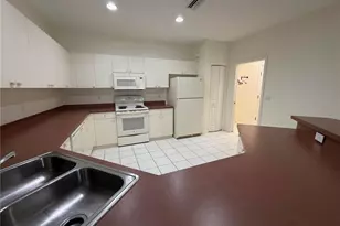 412 W 28th St, Palmetto, FL 34221 - Photo 5