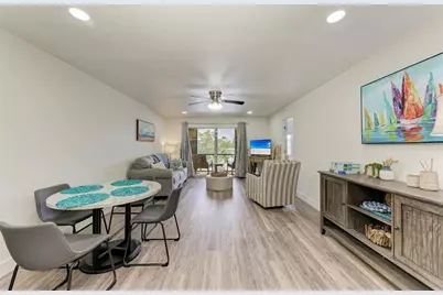 6470 Hollywood Boulevard #307, Sarasota, FL 34231 - Photo 15