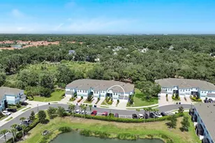 4020 Via Sienna Cir, Sarasota, FL 34243 - Photo 5