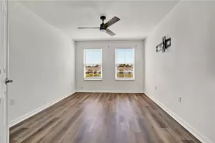 4020 Via Sienna Cir, Sarasota, FL 34243 - Photo 33