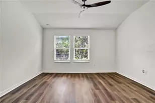 4020 Via Sienna Cir, Sarasota, FL 34243 - Photo 25