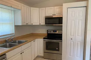 1875 Vamo Dr, Sarasota, FL 34231 - Photo 9