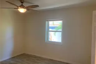 1875 Vamo Dr, Sarasota, FL 34231 - Photo 23