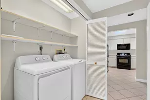 3731 Sarasota Square Blvd, Sarasota, FL 34238 - Photo 15