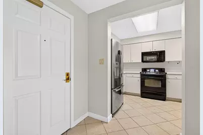 3731 Sarasota Square Boulevard #205D, Sarasota, FL 34238 - Photo 7