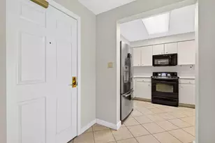 3731 Sarasota Square Blvd, Sarasota, FL 34238 - Photo 7