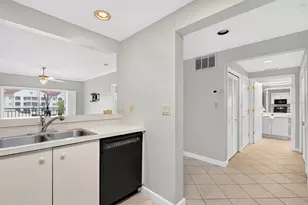 3731 Sarasota Square Blvd, Sarasota, FL 34238 - Photo 9