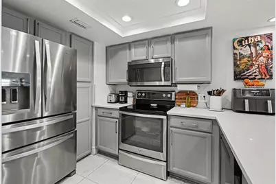 4141 Bayshore Boulevard #202, Tampa, FL 33611 - Photo 3