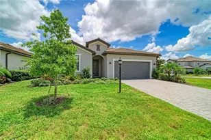 15045 Serene Shores Loop, Bradenton, FL 34211 - Photo 3