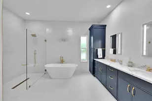 8986 Bloomfield Blvd, Sarasota, FL 34238 - Photo 25