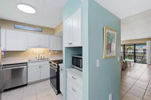 1801 Gulf Dr N, Bradenton Beach, FL 34217 - Photo 29