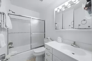 1801 Gulf Dr N, Bradenton Beach, FL 34217 - Photo 37