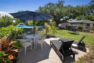 1611 27th St W, Bradenton, FL 34205 - Photo 33