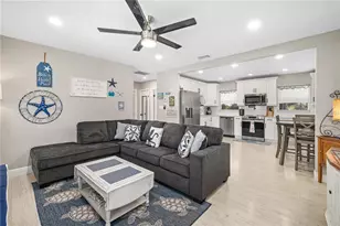 1611 27th St W, Bradenton, FL 34205 - Photo 19