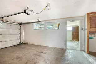 208 Hour Glass Way, Sarasota, FL 34242 - Photo 31
