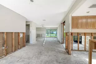 208 Hour Glass Way, Sarasota, FL 34242 - Photo 13