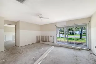 208 Hour Glass Way, Sarasota, FL 34242 - Photo 7