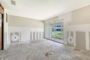 208 Hour Glass Way, Sarasota, FL 34242 - Photo 17