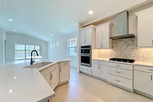 255 Monet Trl, Bradenton, FL 34212 - Photo 9