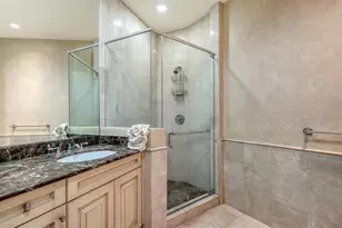1300 Benjamin Franklin Dr, Sarasota, FL 34236 - Photo 37