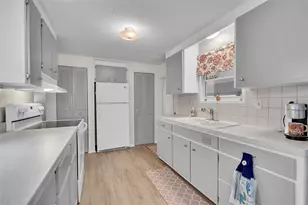5619 Bayshore Rd, Palmetto, FL 34221 - Photo 7