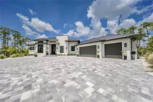 9240 Falcon Ct, Venice, FL 34293 - Photo 1