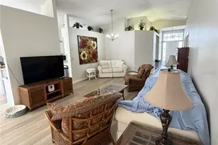 10542 Magrath Ln, New Port Richey, FL 34654 - Photo 7
