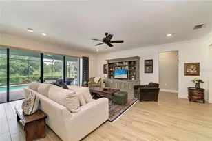 16341 Hidden Oak Loop, Lakewood Ranch, FL 34211 - Photo 11