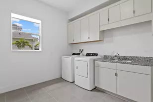 8133 Nevis Run, Bradenton, FL 34202 - Photo 41