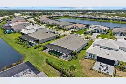 8133 Nevis Run, Lakewood Ranch, FL 34202 - Photo 7