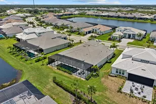 8133 Nevis Run, Lakewood Ranch, FL 34202 - Photo 7