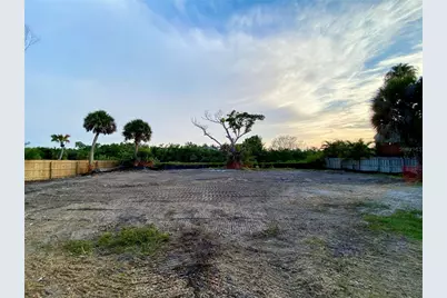 7820 Midnight Pass, Sarasota, FL 34242 - Photo 23
