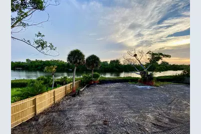 7820 Midnight Pass, Sarasota, FL 34242 - Photo 15