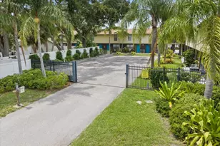 960 Highland St, Sarasota, FL 34234 - Photo 19