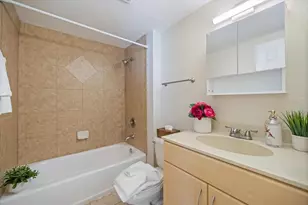 960 Highland St, Sarasota, FL 34234 - Photo 13