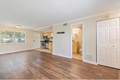 960 Highland Street #A7, Sarasota, FL 34234 - Photo 5