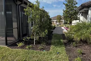10057 Morning Mist Ln, Sarasota, FL 34241 - Photo 15